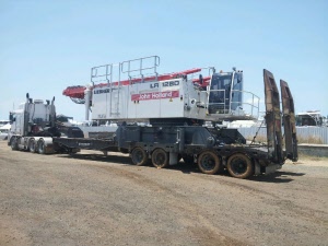 Heavy Haulage towing  Australia wide for all your heavy machinery transport, we are an Interstate transport company
